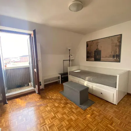 Apartment Porta Venezia, Monolocale Con Vista Sui Tetti *